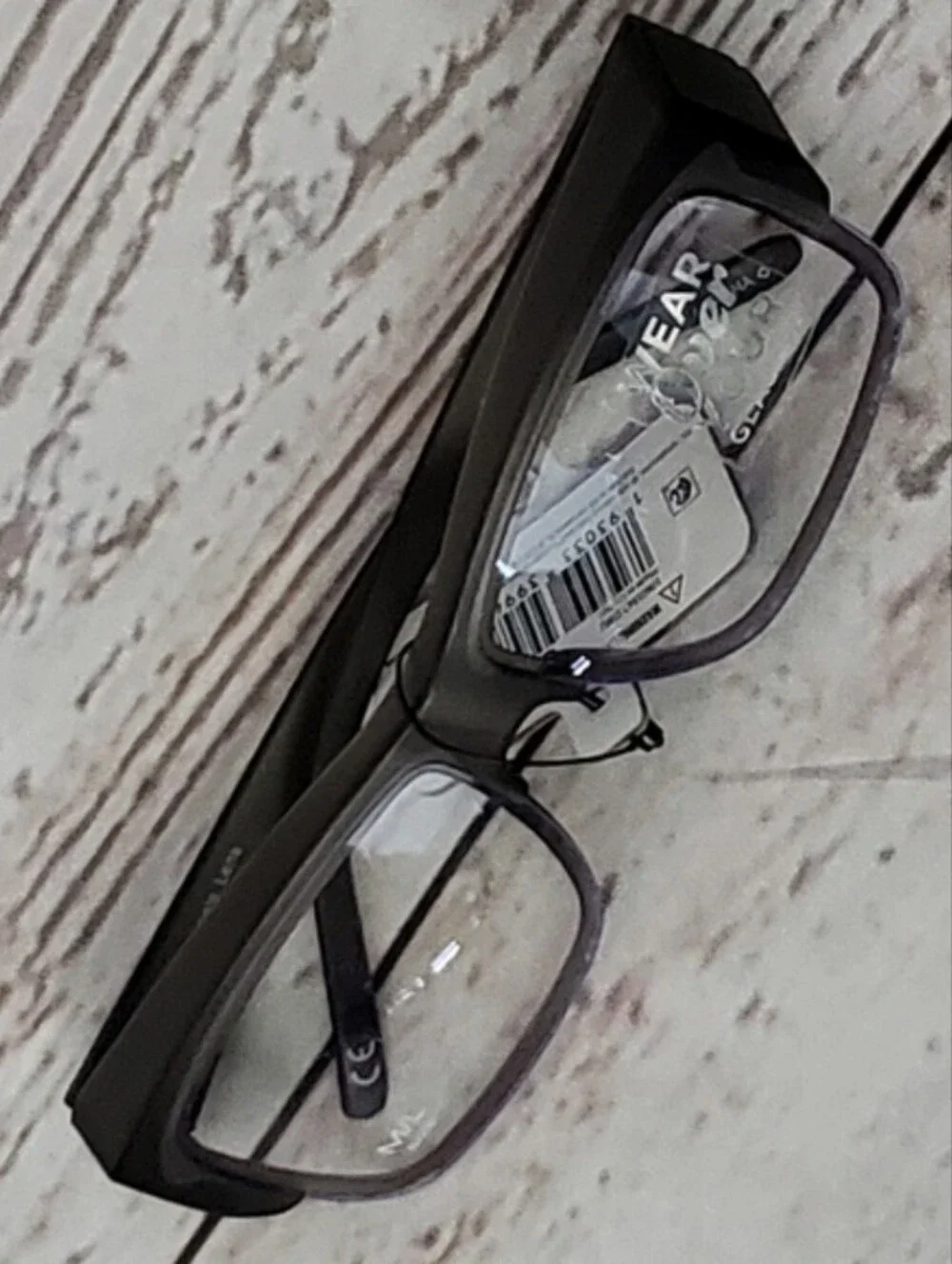 Foster Grant E fits over bluelight protection glasses M/L greige